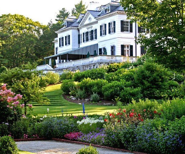 Parcourez le charmant village historique de Lenox et visitez la maison historique de la célèbre écrivaine Edith Wharton