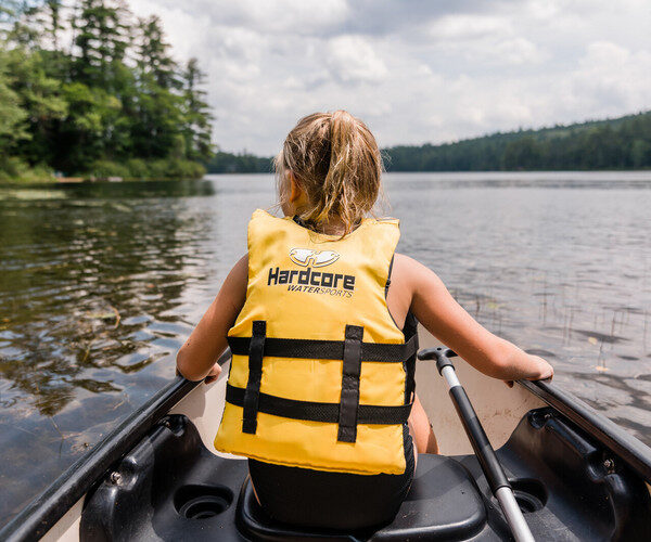 Balade en canoé sur les lacs des Laurentides