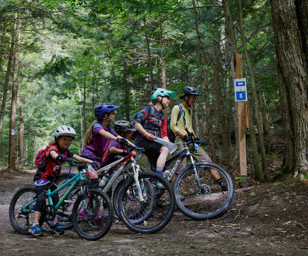 Balade en vélo de montagne au Jiminy Peak, activité Huttopia