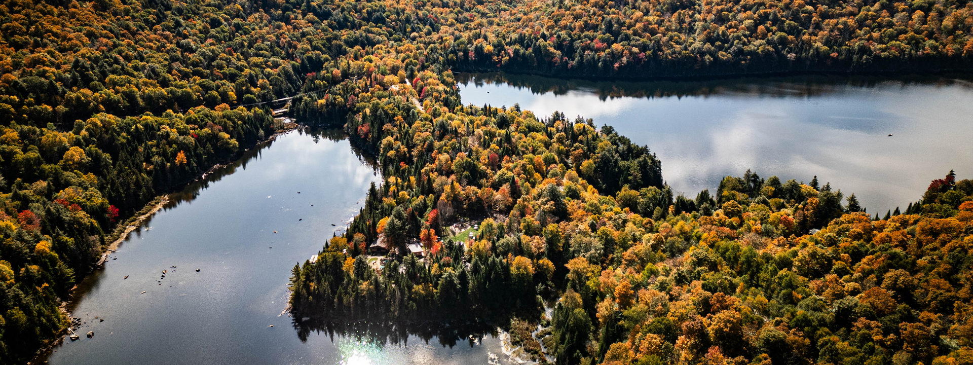 Les superbes paysages d'automne dans les laurentides